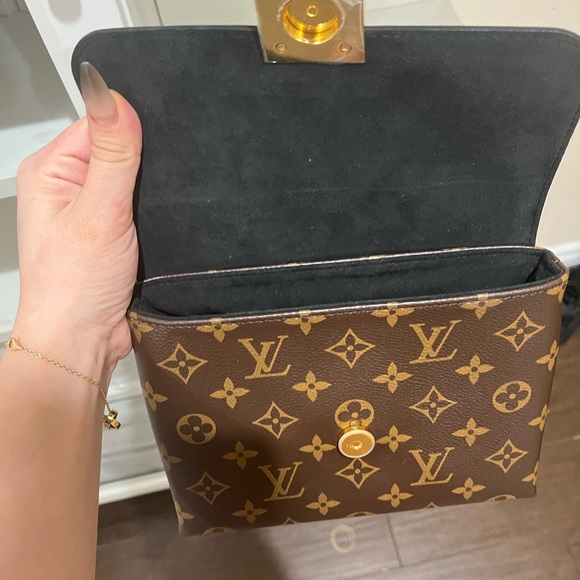 Louis Vuittan Locky BB - Picture 6 of 7